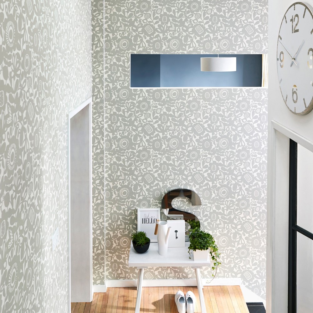 Kukkia Floral Wallpaper 111513 by Scion in Birch White